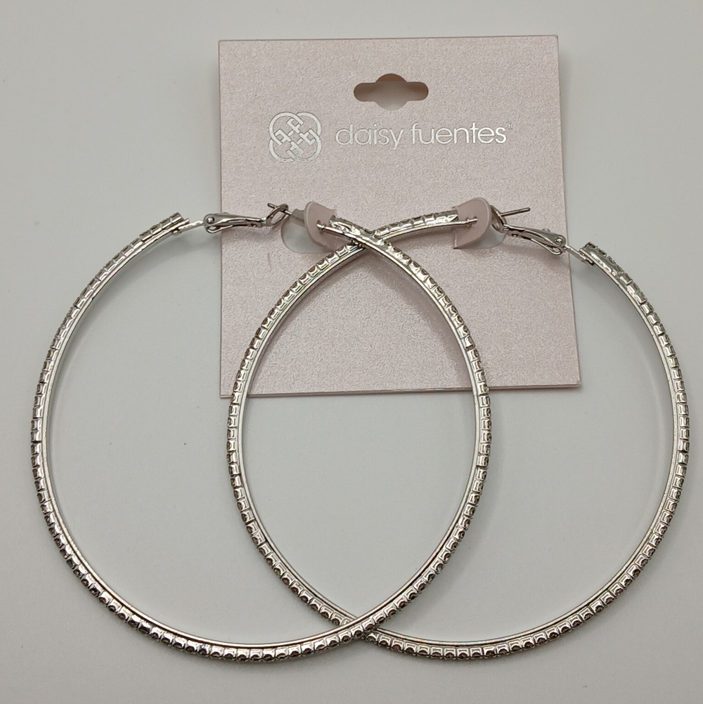 Daisy Fuentes Silver Tone Textured Hoop Earrings NWT